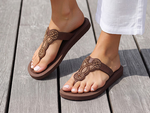 FEMME-tongs-nvelle-coPE26-2_1959ef4f-b92e-49ce-a4c5-d3b4d011574a