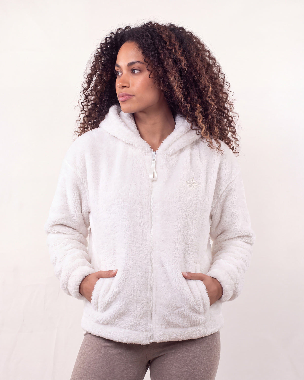 Chaqueta piel de imitación Mujer Beige