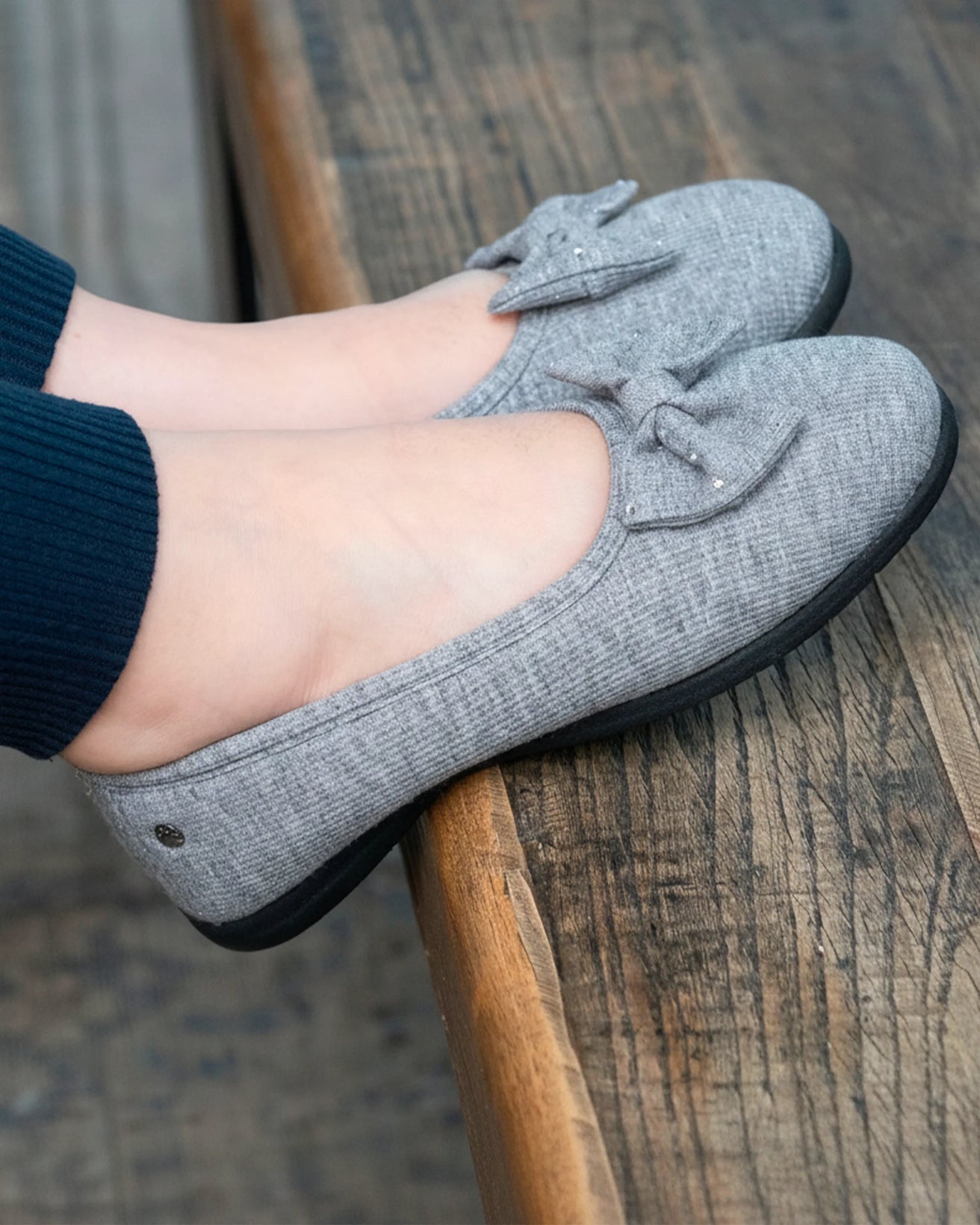 Zapatillas de casa Bailarinas Mujer Lazo irisado Gris