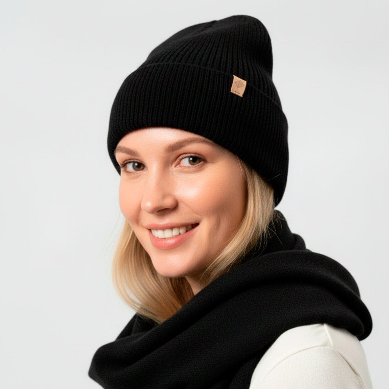 Bonnet Femme maille Ultra-doux Noir