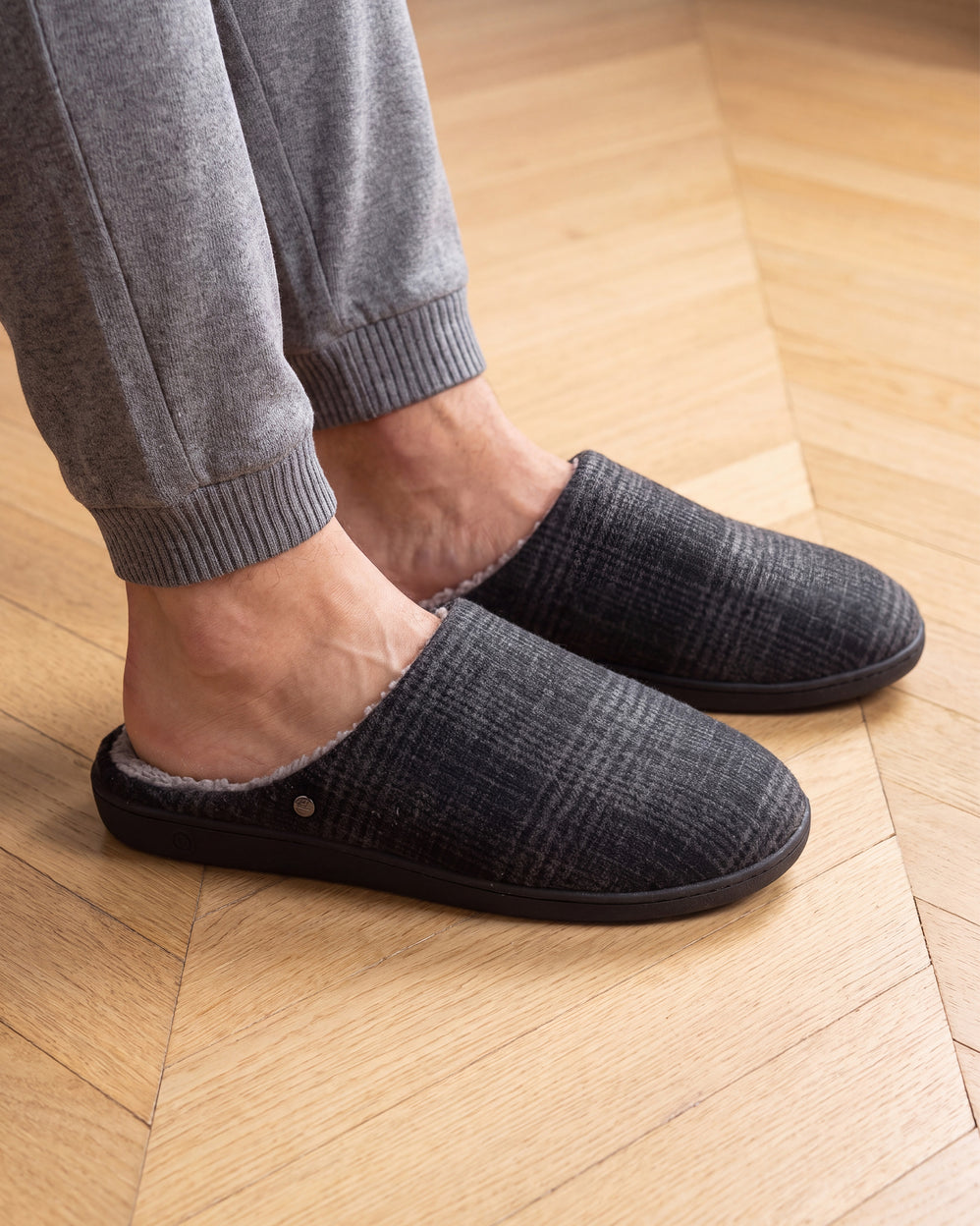 Chaussons Mules Homme Tartan Noir - Isotoner