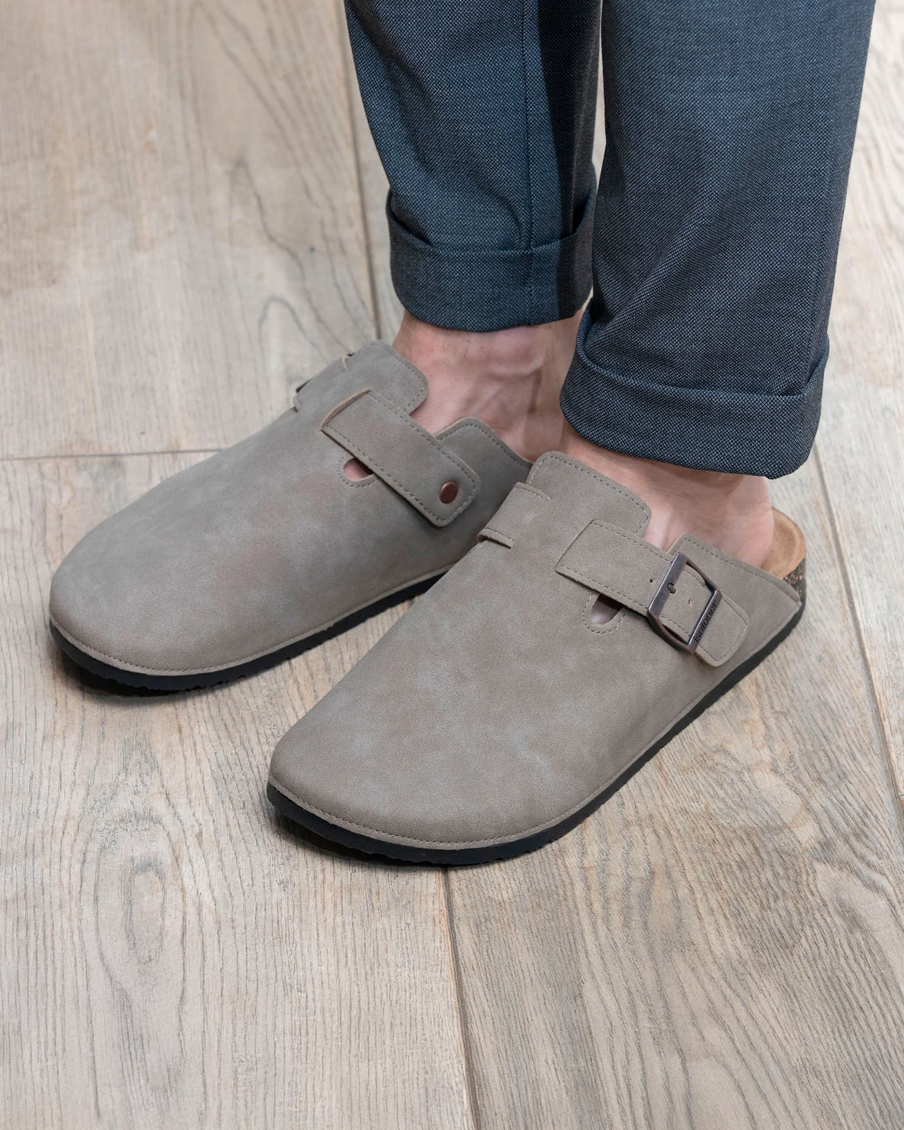 Zuecos mules Hombre Topo