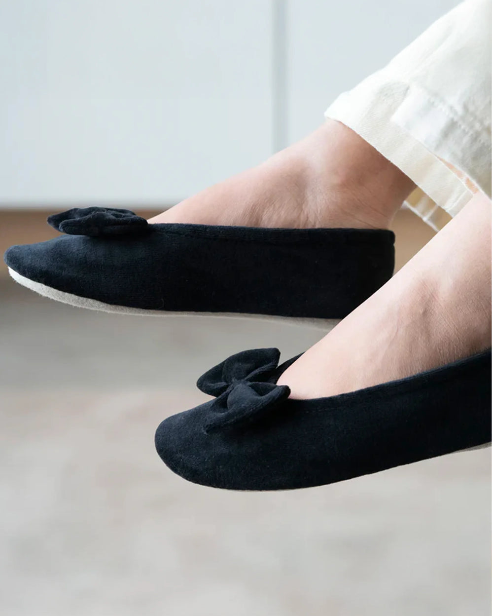 Chaussons ballerines Femme Grand Noeud Noir - Isotoner