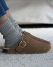 Zuecos Mujer Camel pespuntes blancos